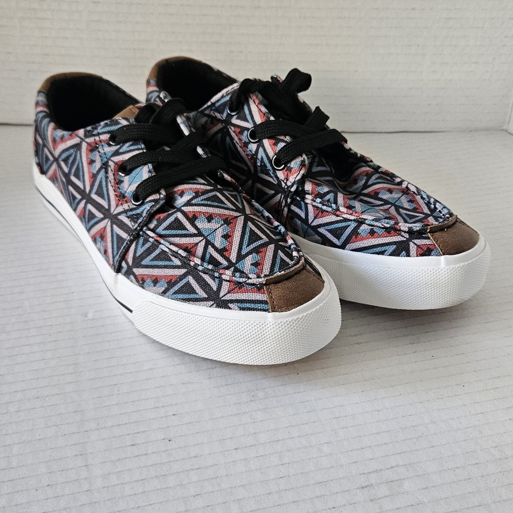 Roper Angel Fire‎ Lace up Aztec design shoe size 7.5